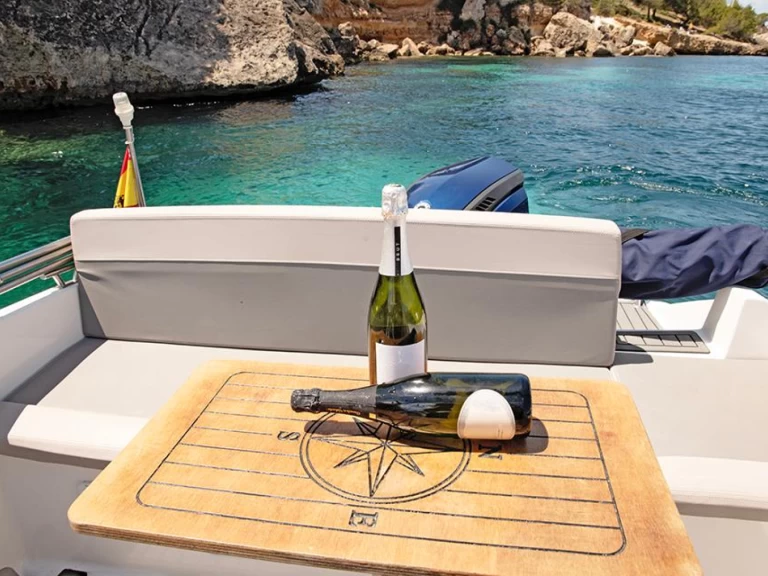 Alquiler de Lancha, con o sin patrón AM Yacht La Savina