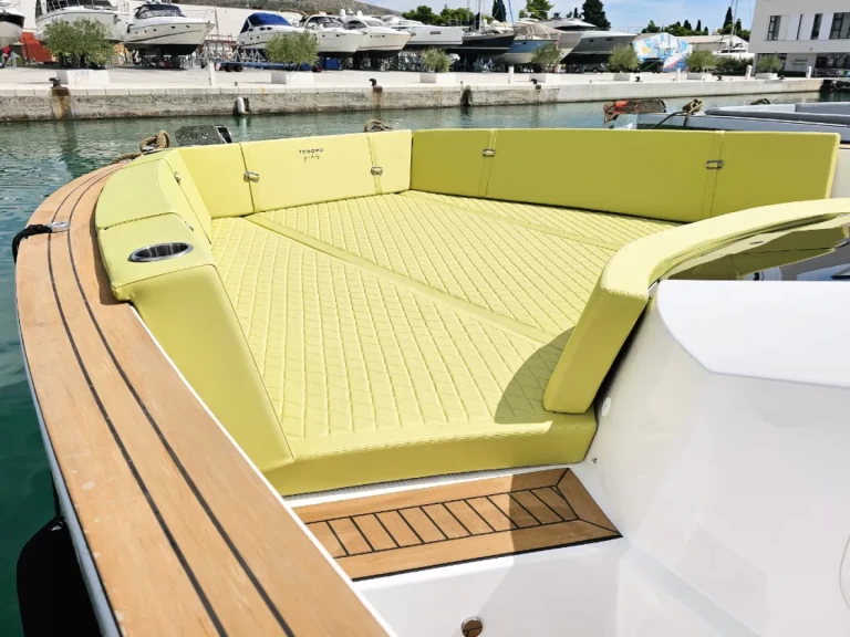 Alquiler de embarcaciones Vanguard Tesoro T40 enSeget Donji en Samboat