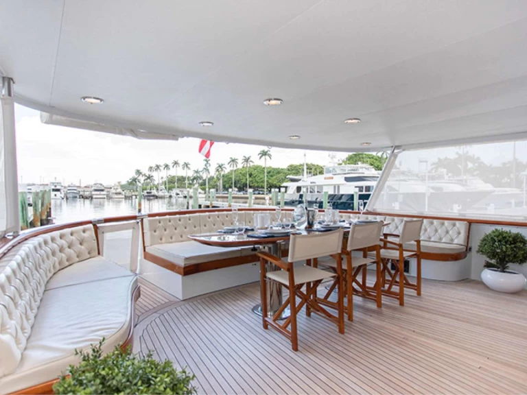 Alquiler de Yate de lujo, con o sin patrón Burger Maine