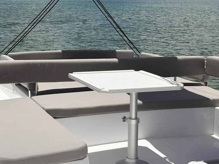 Alquiler Catamarán Bali con o sin  título de navegación