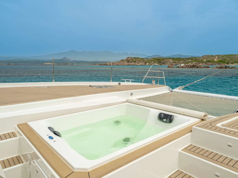 Alquiler Yate de lujo Fountaine Pajot con o sin  título de navegación