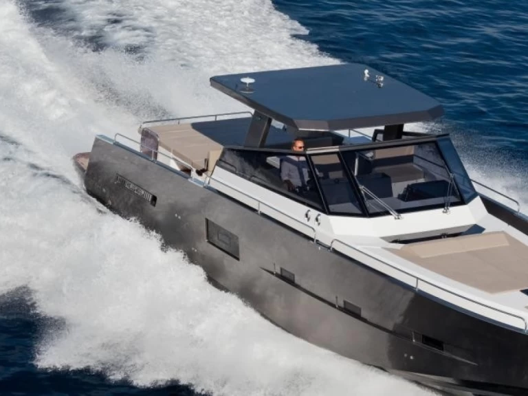 MED YACHT  Med Yacht 52 de alquiler a Cogolin