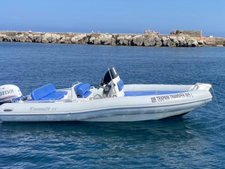 Alquiler de Neumática, con o sin patrón Marlin Boat Trapani