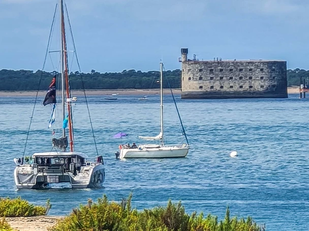 Alquiler de Excess Excess 11 en La Rochelle