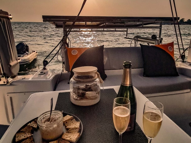 Alquiler de embarcaciones Excess Excess 11 enLa Rochelle en Samboat