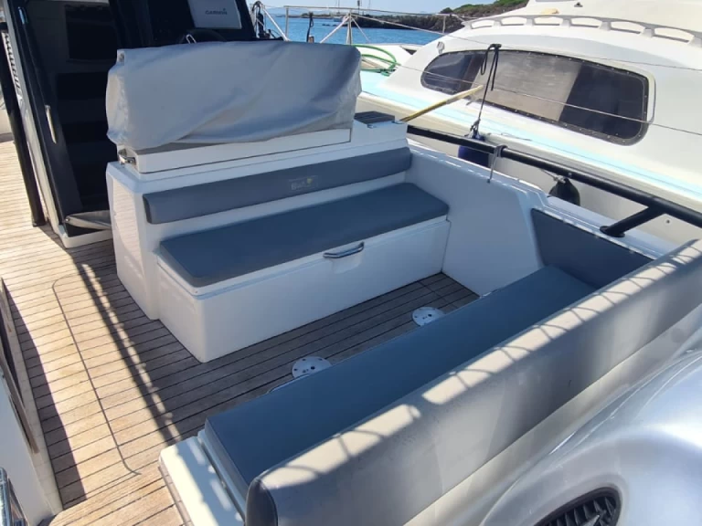 Alquiler de Neumática, con o sin patrón Bwa Stintino