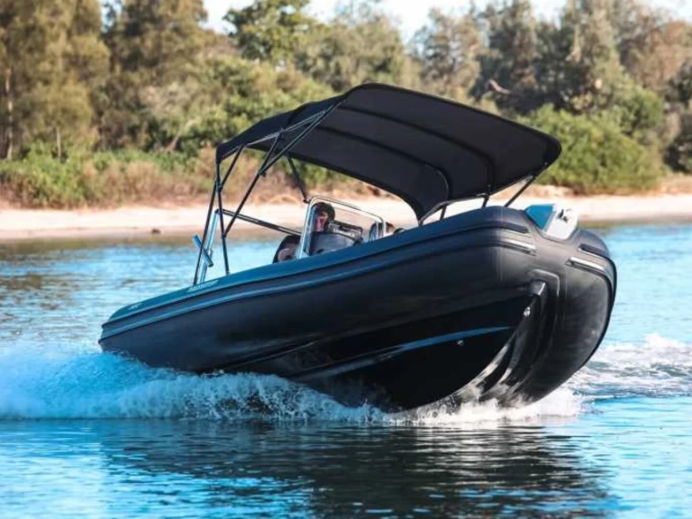 Alquiler Neumática en Šibenik - Italboats Predator 700 T