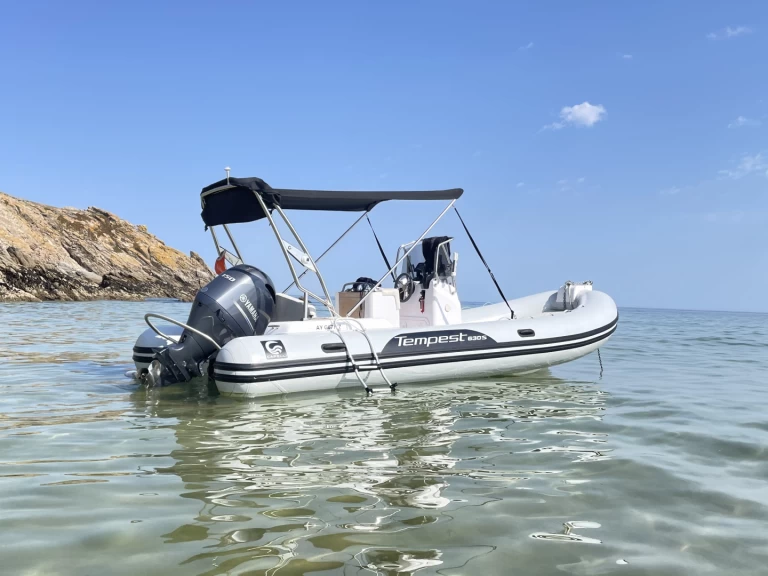 Neumática para alquilar Le Palais al mejor precio