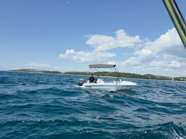 Alquiler Rovinj - ROTO Roto 450s family en SamBoat