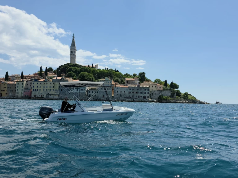 Alquiler Lancha en Rovinj - ROTO Roto 450s family
