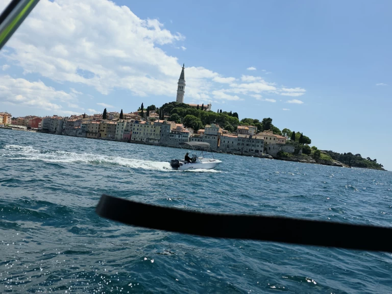 Alquiler de embarcaciones ROTO Roto 450s family enRovinj en Samboat