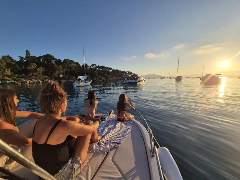 Alquiler Lancha Bénéteau con o sin  título de navegación