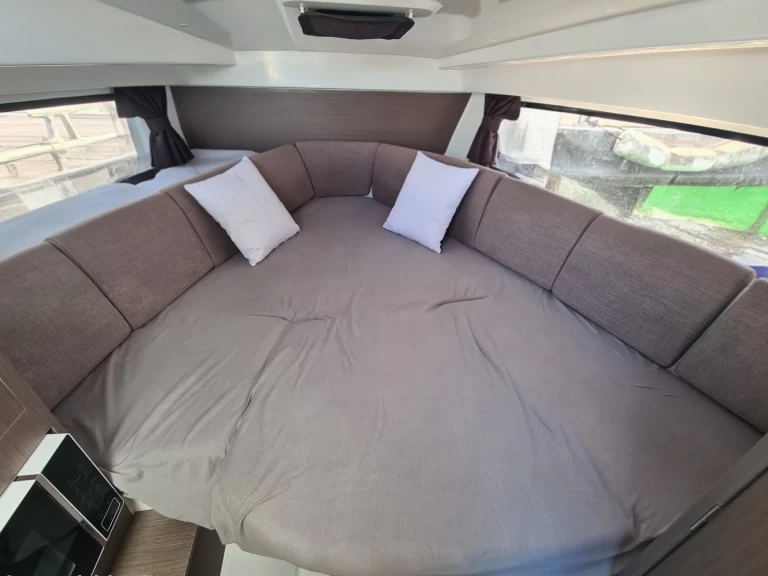 Alquiler de Lancha, con o sin patrón Bénéteau Les Sables-d'Olonne