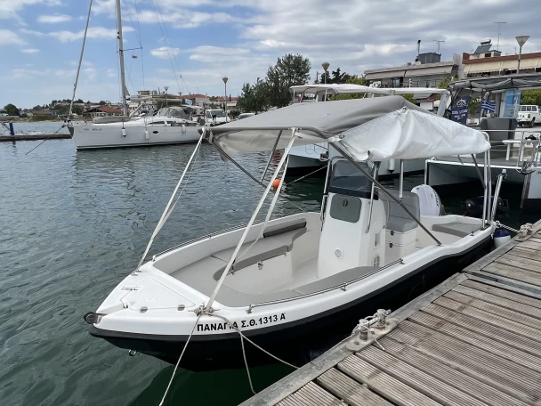 Lancha para alquilar Néa Moudhaniá al mejor precio