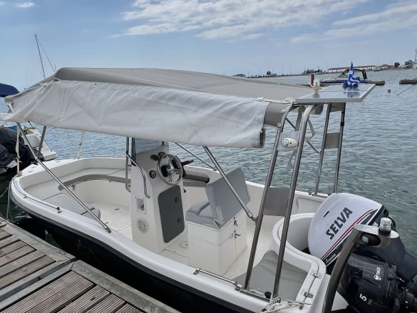 Igma Igma de alquiler a Néa Moudhaniá