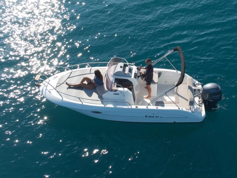 Alquiler de Lancha, con o sin patrón Mingolla Pula