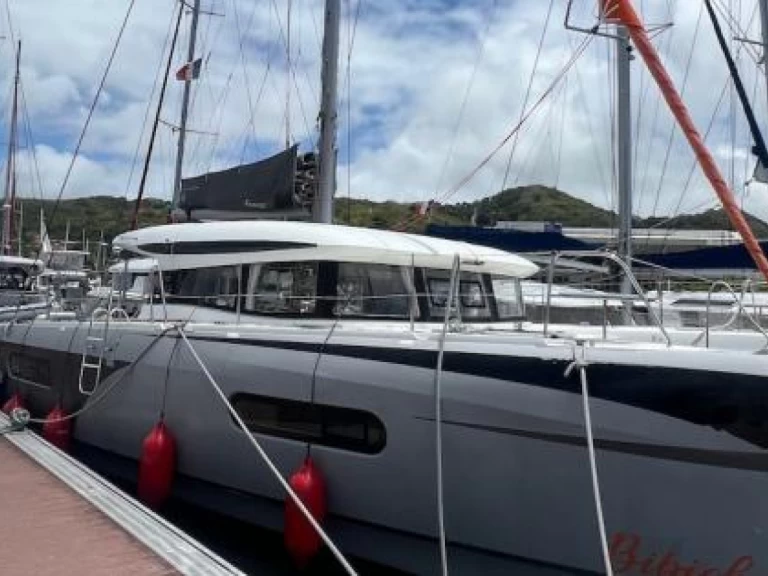 Alquiler de Catamarán, con o sin patrón Bénéteau Le Marin
