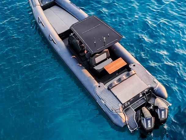 Alquiler Neumática Marvel con o sin  título de navegación