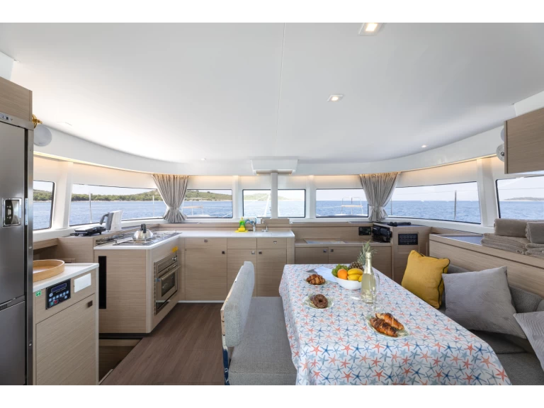 Alquiler Rogoznica - Lagoon Lagoon 43 en SamBoat