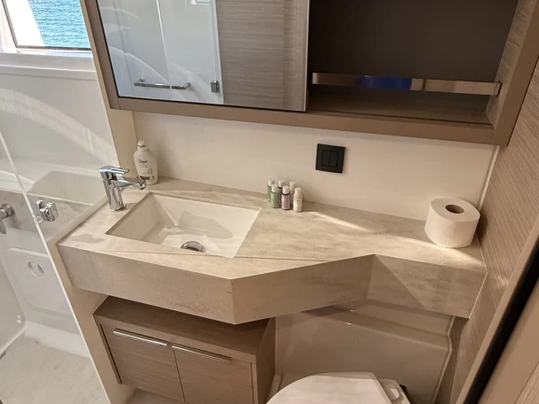 Catamarán para alquilar Rogoznica al mejor precio