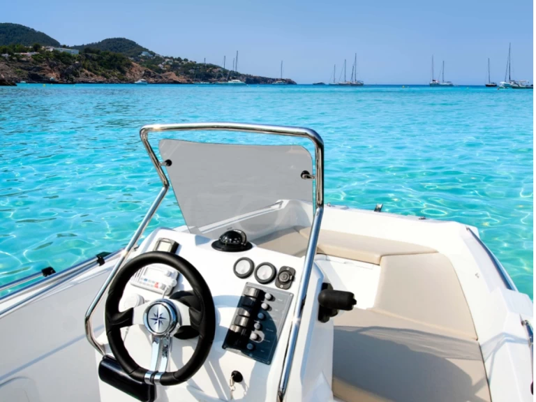 Lancha para alquilar San Antonio Port al mejor precio