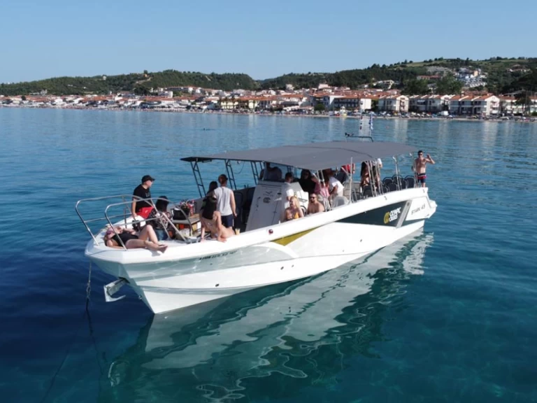 Lancha para alquilar Limáni Karrá al mejor precio