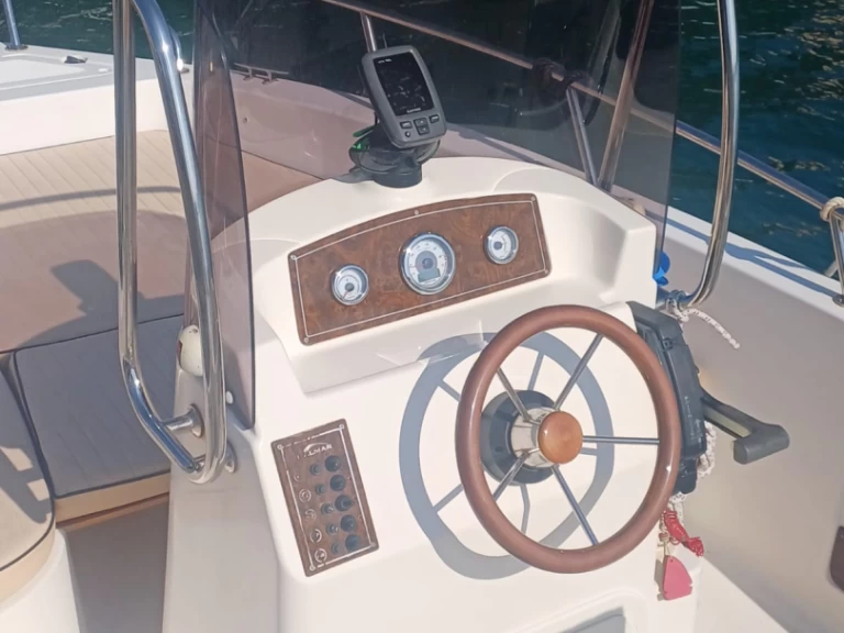 Alquiler de embarcaciones Italmar MISTRAL 17  enPorto Mirabello en Samboat