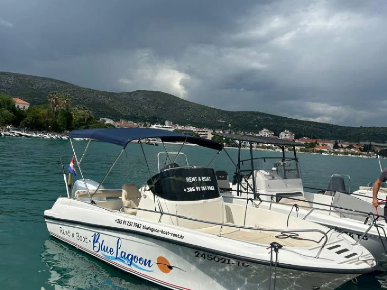 Lancha para alquilar Poljica al mejor precio