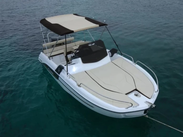 Alquiler de Lancha, con o sin patrón Jeanneau Les Salins d'Hyères