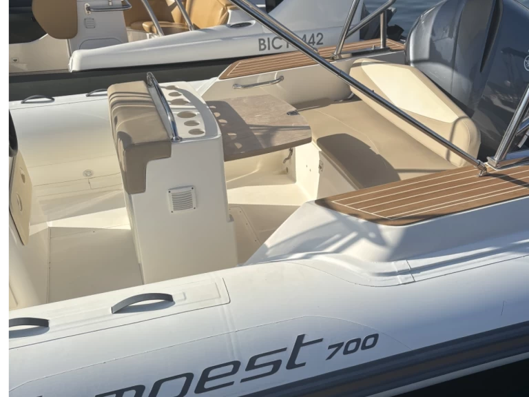 Alquiler Neumática Capelli con o sin  título de navegación