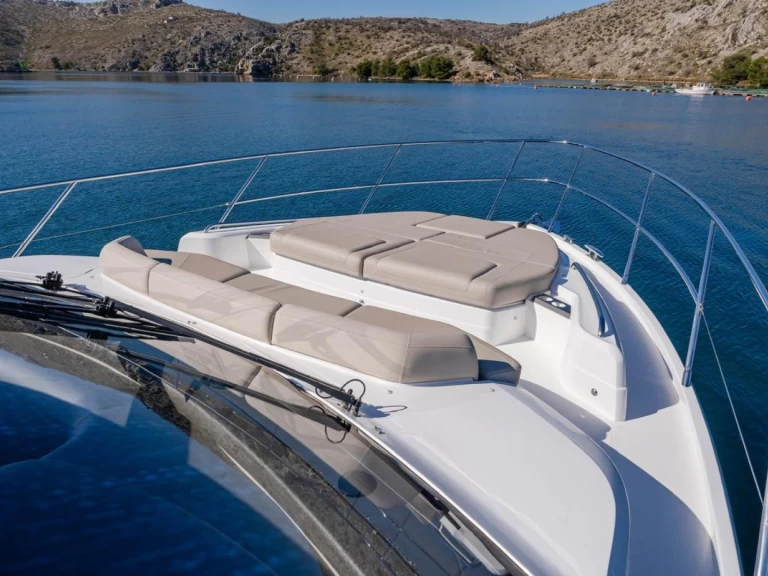 Alquiler de Princess F55 en Antibes