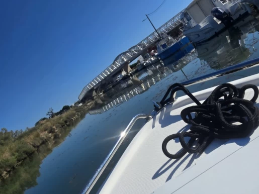 NAVALPLASTICA lancia 450 de alquiler a Carnon-Plage