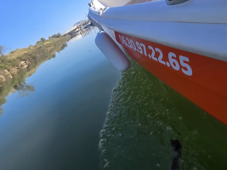 Alquiler de NAVALPLASTICA lancia 450 en Carnon-Plage