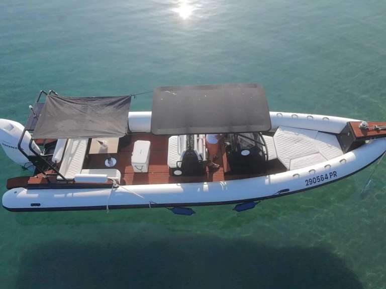 Alquiler Neumática Rib con o sin  título de navegación