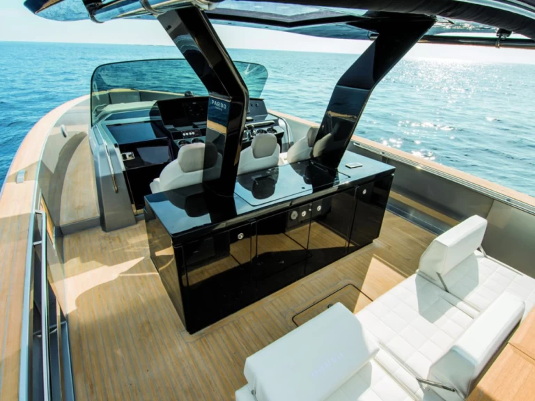 Alquiler Lancha Cantiere Del Pardo con o sin  título de navegación