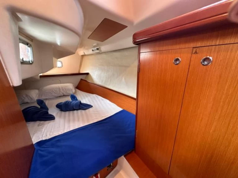 Jeanneau OCEANIS 323 (2 CAB) de alquiler a Mai Khao