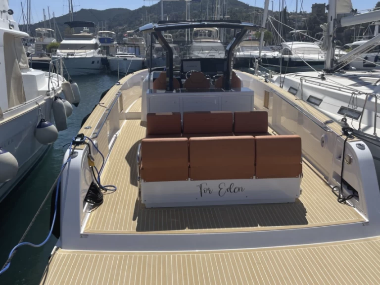 Alquiler de embarcaciones Pardo Yachts Pardo 38 enMandelieu-la-Napoule en Samboat