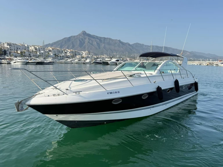Alquiler de embarcaciones Fairline Targa 48 Gran Turismo enMarbella en Samboat