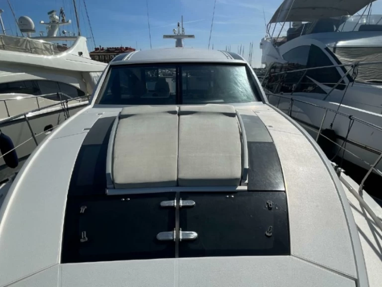 Yate de lujo para alquilar Cannes al mejor precio