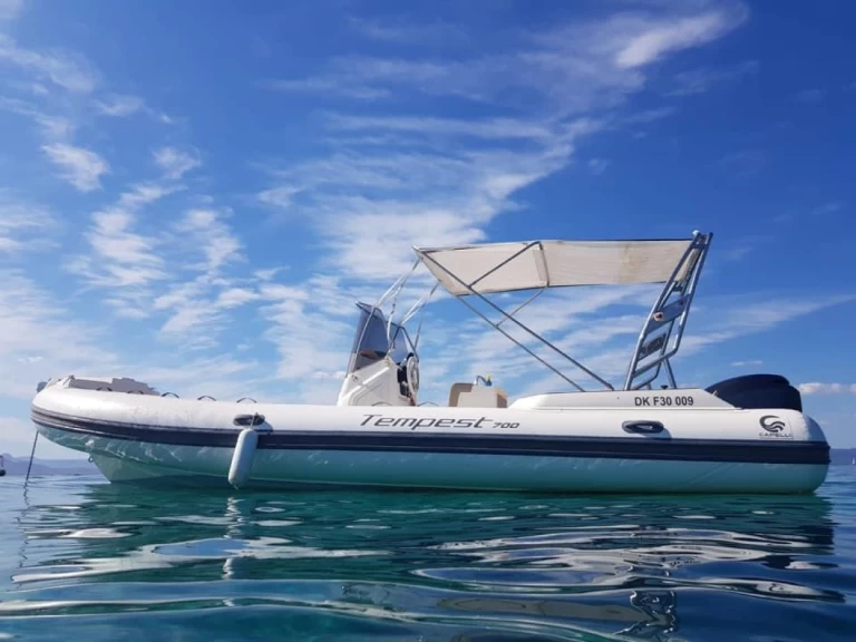 Alquiler Hyères - Capelli Tempest 700 Sun en SamBoat