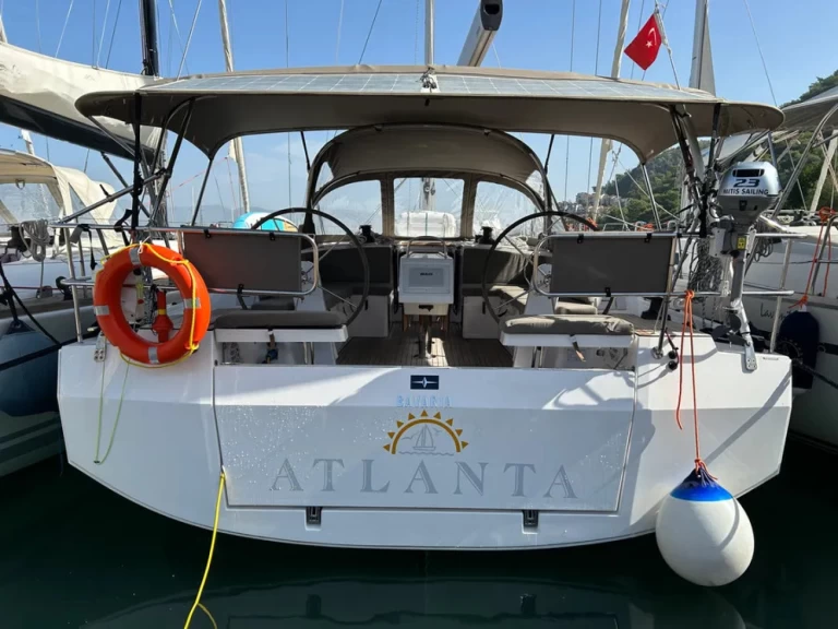 Bavaria Bavaria C42 de alquiler a Fethiye