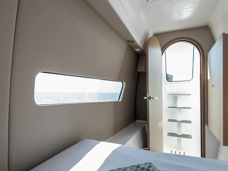 Alquiler de Catamarán, con o sin patrón Neel Trapani