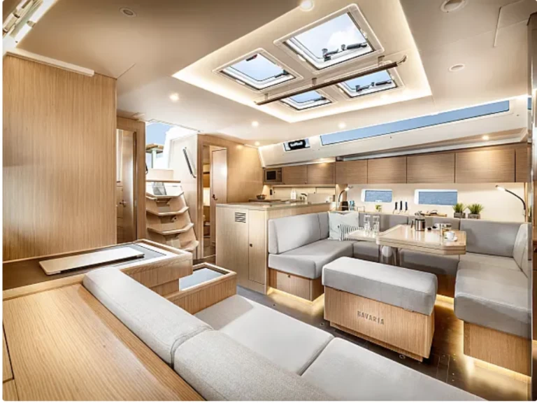 Alquiler de Bavaria Bavaria C50 en Castiglioncello