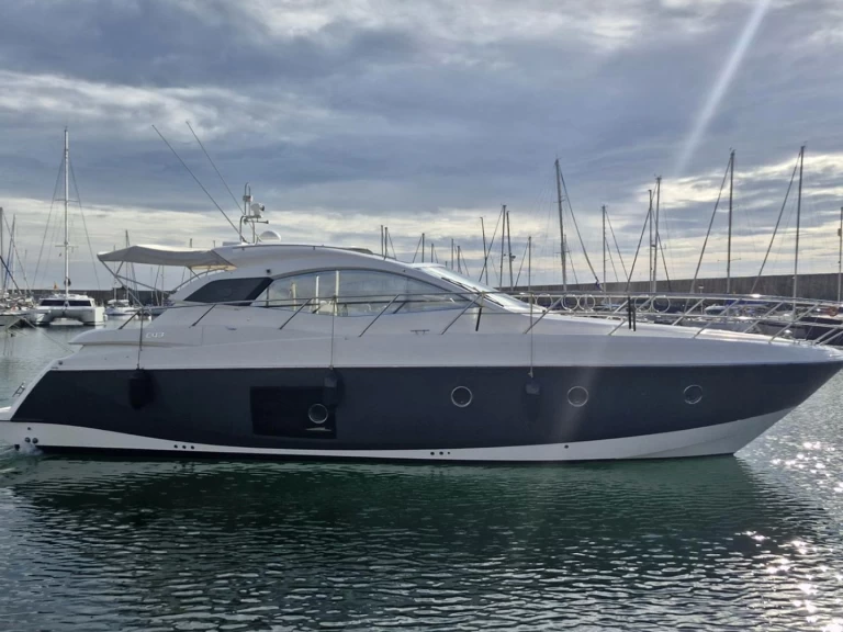 Alquiler de Sessa Marine sessa c43 en Palamós