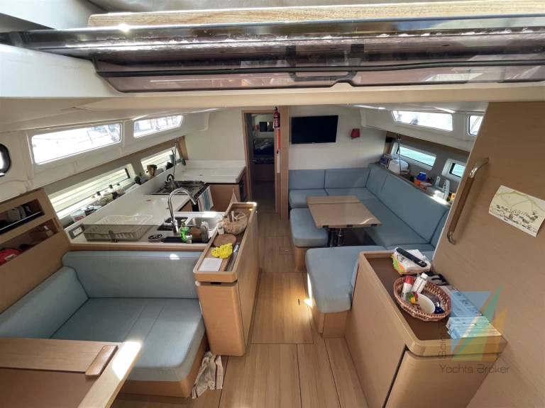 Velero para alquilar Salerno al mejor precio