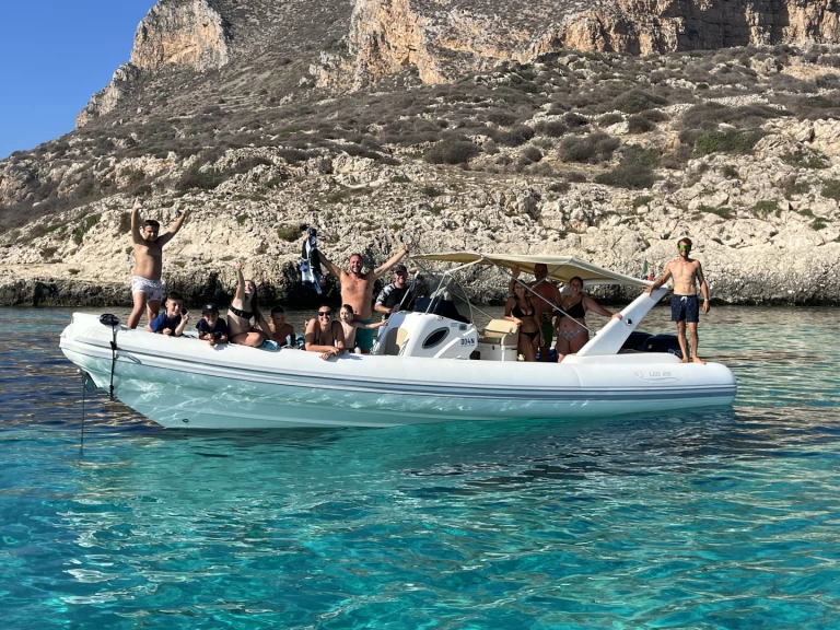 Nautica Led Led Gs 28 de alquiler a Porto turistico Marsala