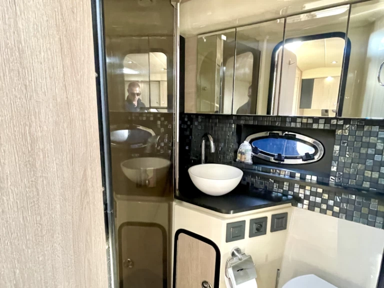 Alquiler de Yate de lujo, con o sin patrón Cruisers Hyères