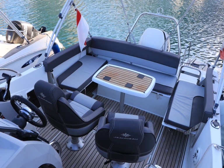 Alquiler Monaco-Ville - Jeanneau Cap Camarat 7.5 WA Serie 2 en SamBoat