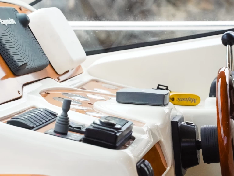 Alquiler de embarcaciones Doqueve Majestic enl'Estartit en Samboat