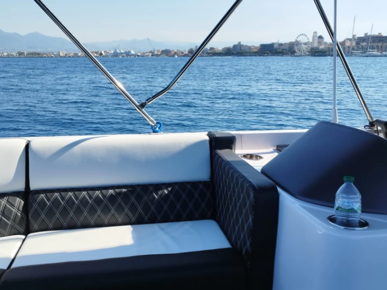 Alquiler Giardini-Naxos - Swiss-Boat/Italy Boat Funlounger 8.5 en SamBoat